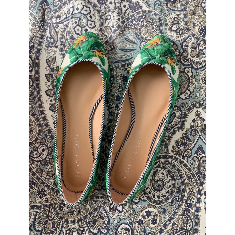 Green Summer Flats